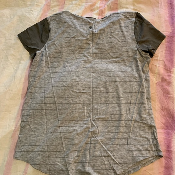 Lululemon Love Crew short Sleeve Baseball sleeve, stripe tee - Picture 2 of 2